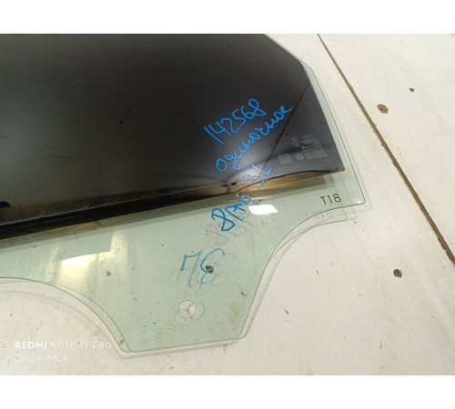 Стекло двери заднее левое