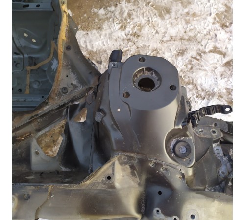 Лонжерон (передний, правый)