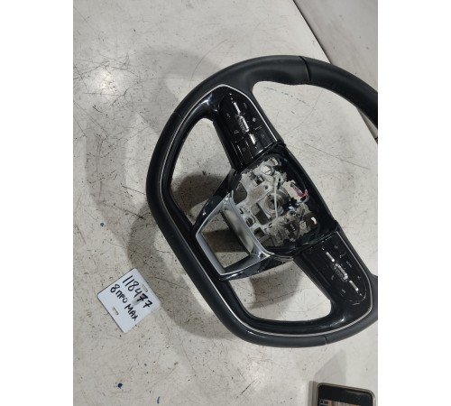 Рулевое колесо в сборе с многофункциональными кнопками