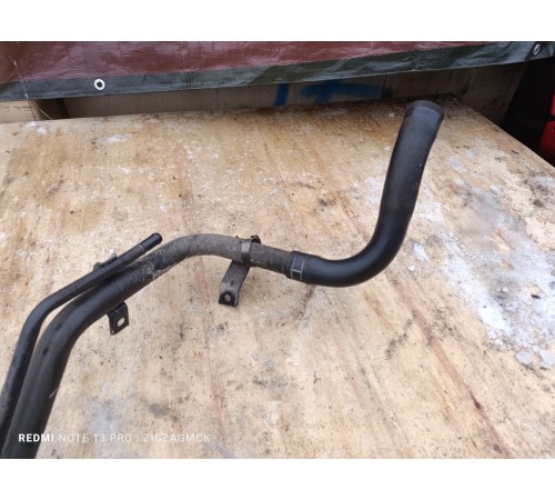 Горловина топливного бака 