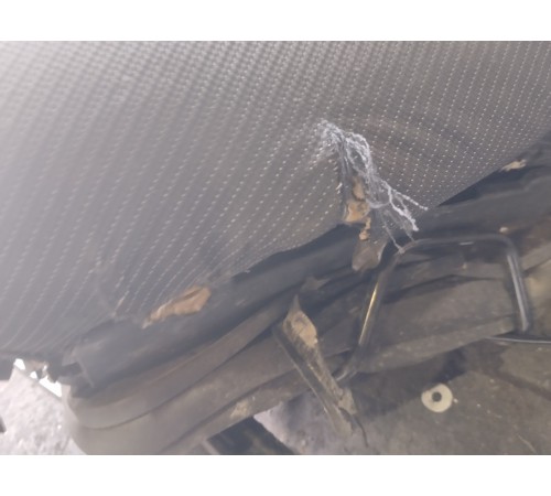 Сиденье правое (пассажирское)