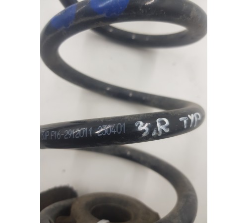 Пружина подвески задняя правая