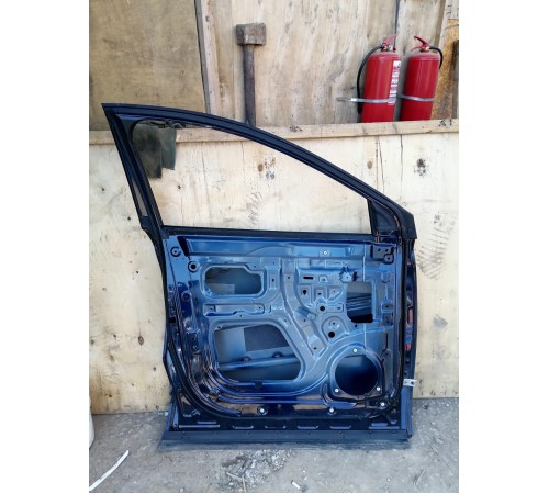 Дверь передняя левая