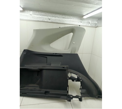 Обшивка багажника задняя левая