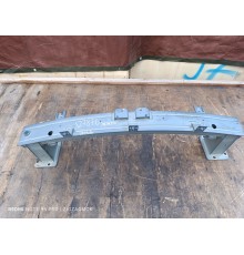 Усилитель переднего бампера