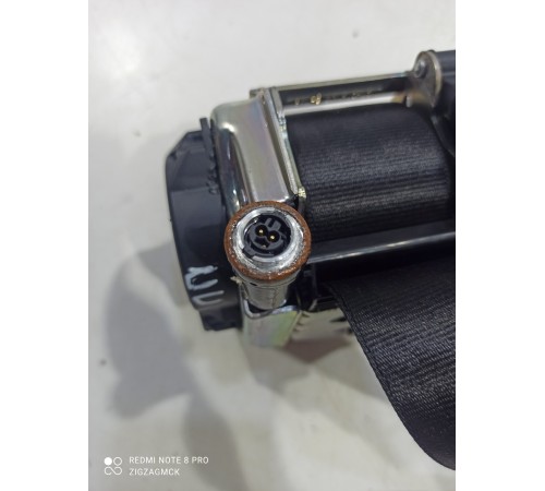 Ремень безопасности (передний правый)