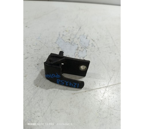 Ручка вещевого ящика