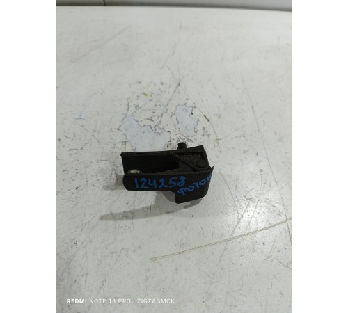 Ручка вещевого ящика