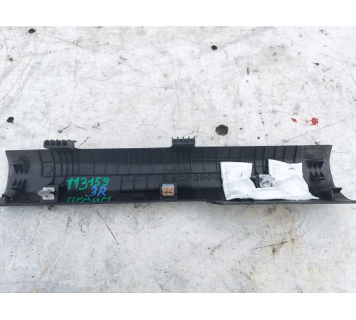 Накладка порога задняя правая