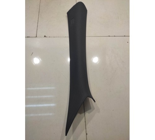 Обшивка салона (передняя, правая)