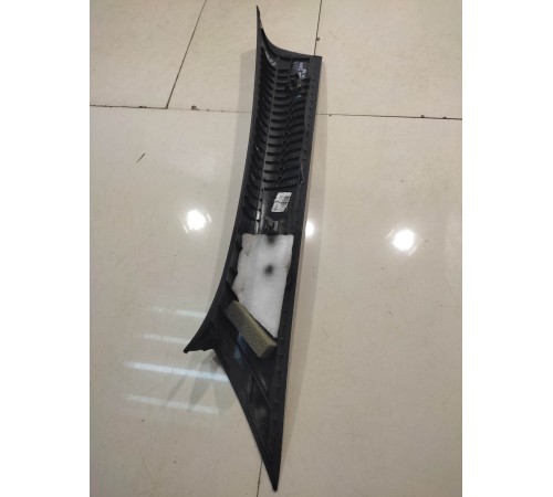 Обшивка салона (передняя, правая)