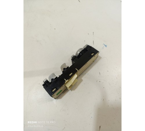 Блок управления стеклоподъемниками