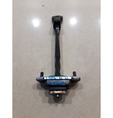 Ограничитель двери(передний правый)