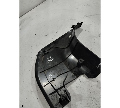 Накладка порога передняя правая внутренняя