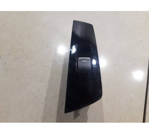 Кнопка стеклоподъемника (задняя, левая)