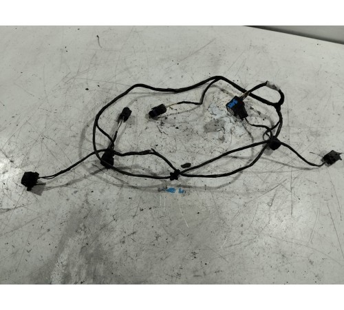 Электропроводка заднего бампера