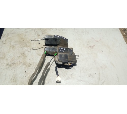 Замок двери задней левой