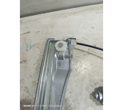 Стеклоподьемник задний правый