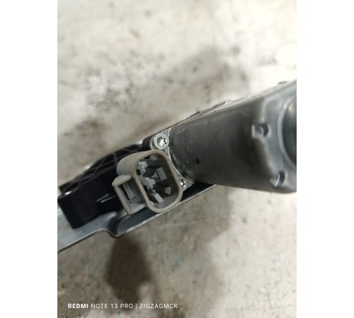 Стеклоподьемник задний правый