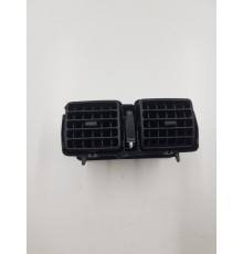 Дефлектор воздушный центральной консоли задний