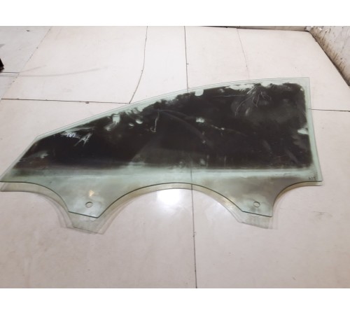 Стекло двери (переднее правое)