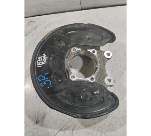 Поворотный кулак задний правый