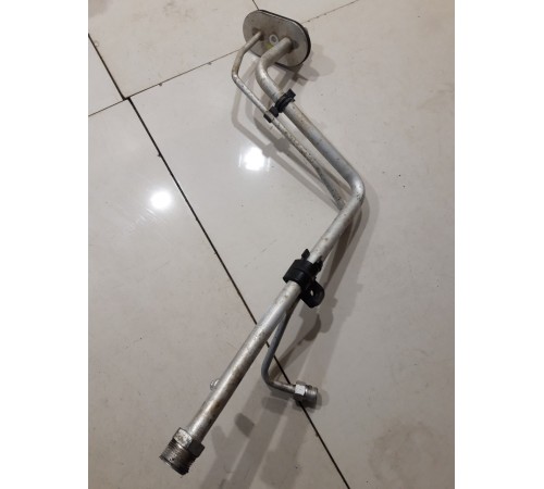 Трубки отопителя печки.