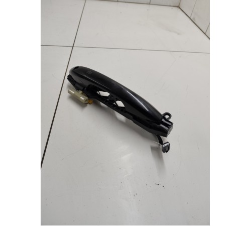 Ручка двери передняя левая наружная