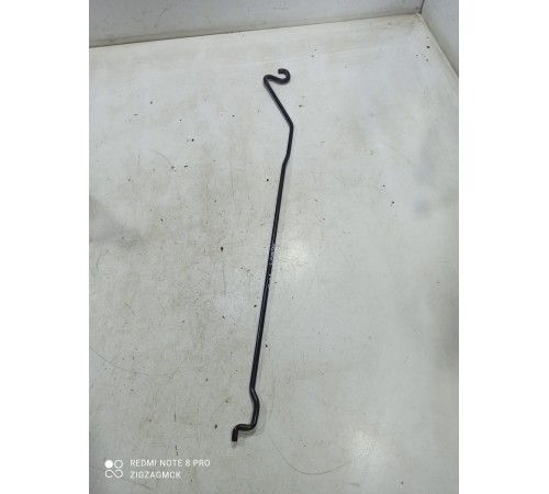 Держатель капота