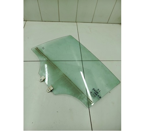 Стекло двери заднее левое