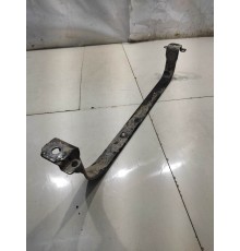 крепление топливного бака