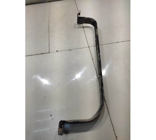 крепление топливного бака