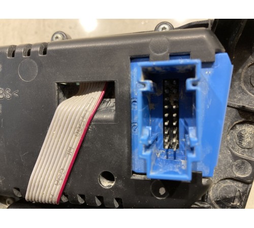 Блок управления климатом(передний)