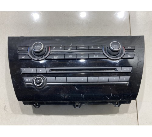 Блок управления климатом(передний)