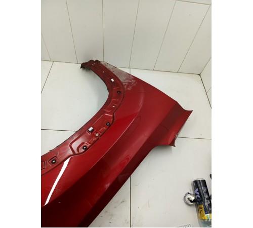 Крыло переднее правое