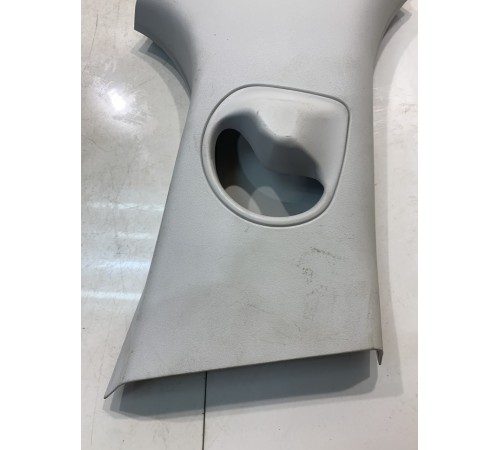 Обшивка стойки (верхняя, правая)