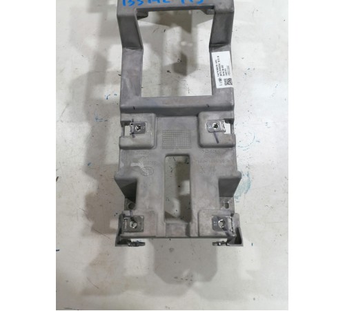 Кронштейн центральной консоли