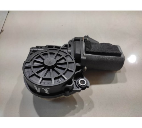 Механизм фиксации двери (задний левый)