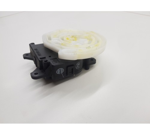 Моторчик привода заслонок отопителя