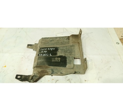 Защита двигателя пластиковая правая