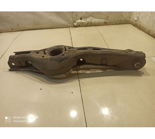 Рычаг подвески (задний, правый)