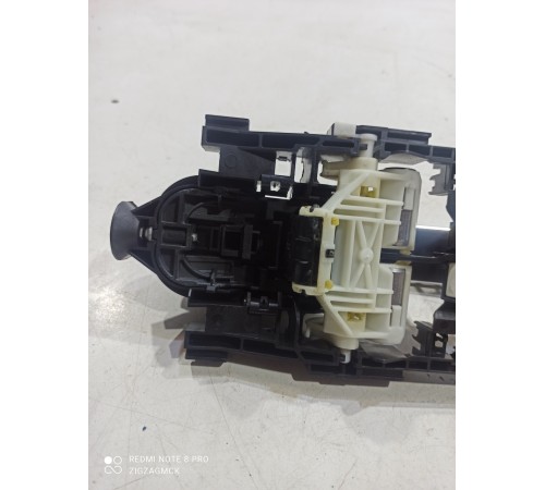 Ручка двери (задняя правая внешняя)