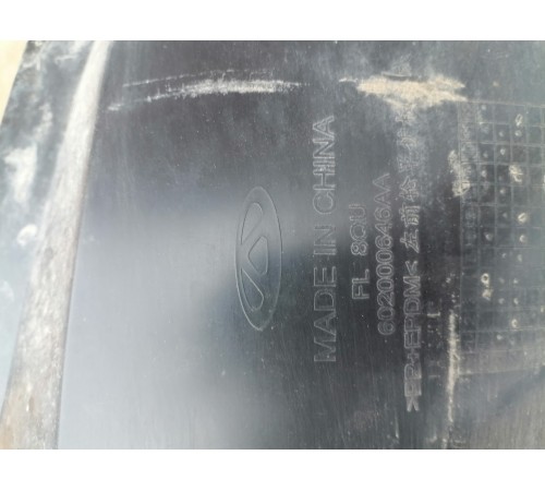 Подкрылок локер передний левый