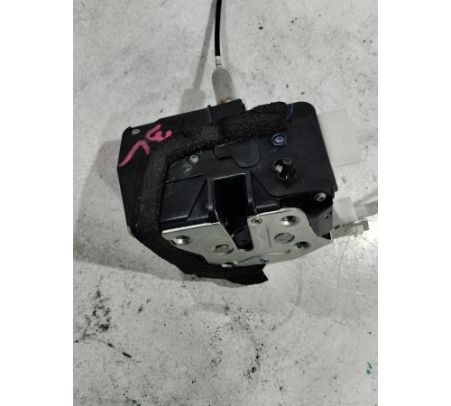 Замок двери задний левый