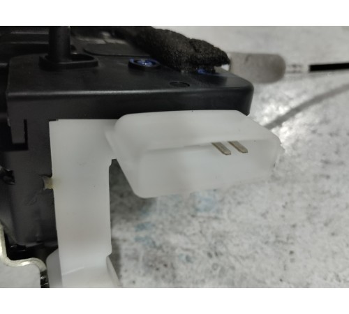 Замок двери задний левый