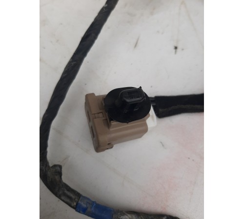 Электропроводка двери (задняя правая)