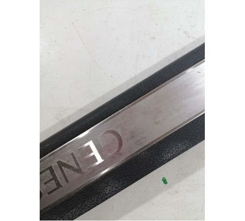 Накладка порога,передняя левая