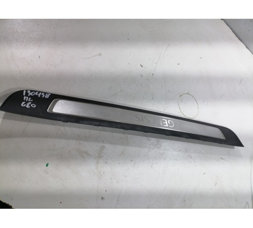 Накладка порога,передняя левая