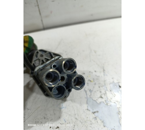 Кран ручного тормоза на панели рычажковый