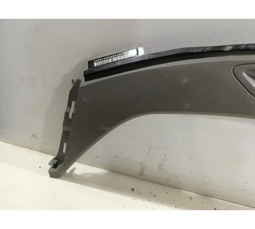 Накладка торпедо под лобовое стекло